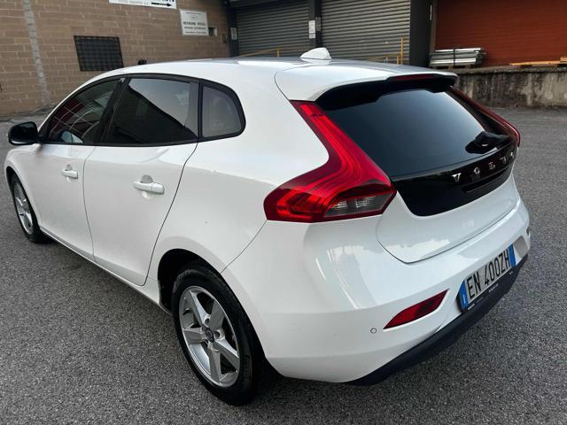 VOLVO V40 D2 1.6 Momentum senza nessun lavoro da fare