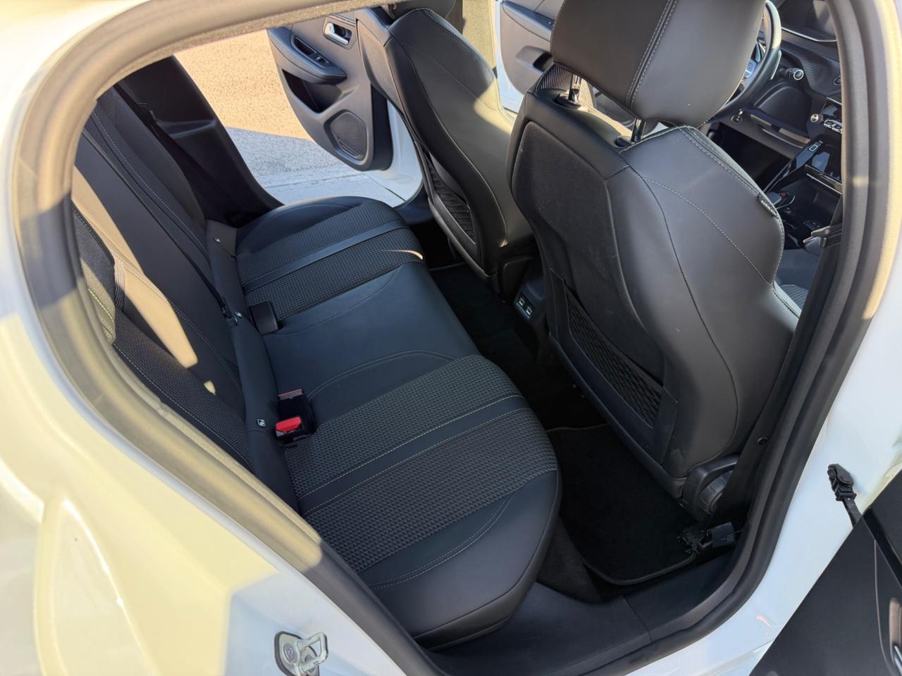 Peugeot 208 PureTech 100 Stop&Start EAT8 5 porte GT Line