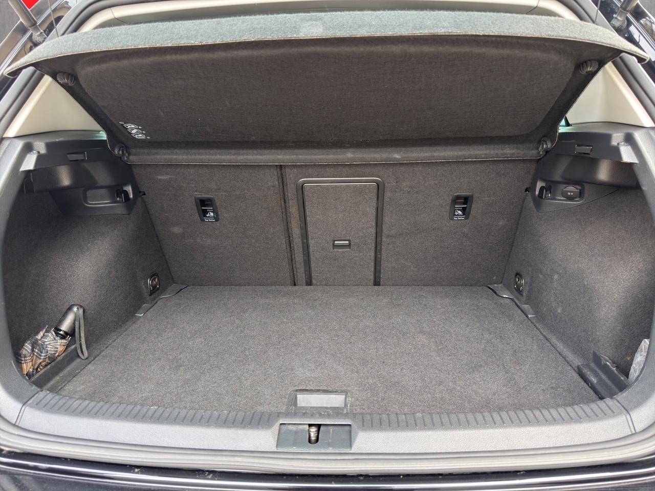 Volkswagen Golf 1.6 TDI 110 CV 5p. Sport Edition R LINE