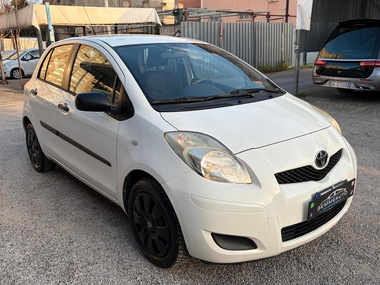 Toyota Yaris 1.0 69Cv 5 porte 12 MESI DI GARANZIA