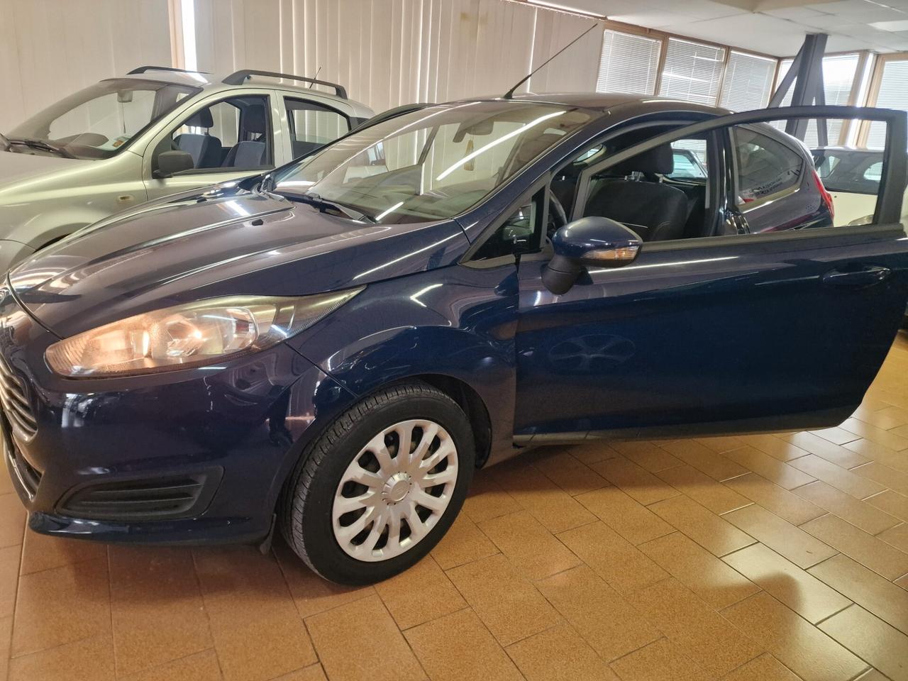 Ford Fiesta 1.4 3p. Bz.- GPL Titanium, 165 mila chilometri ok neopatentato.