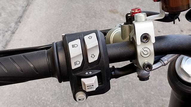 DUCATI Monster 937 Plus