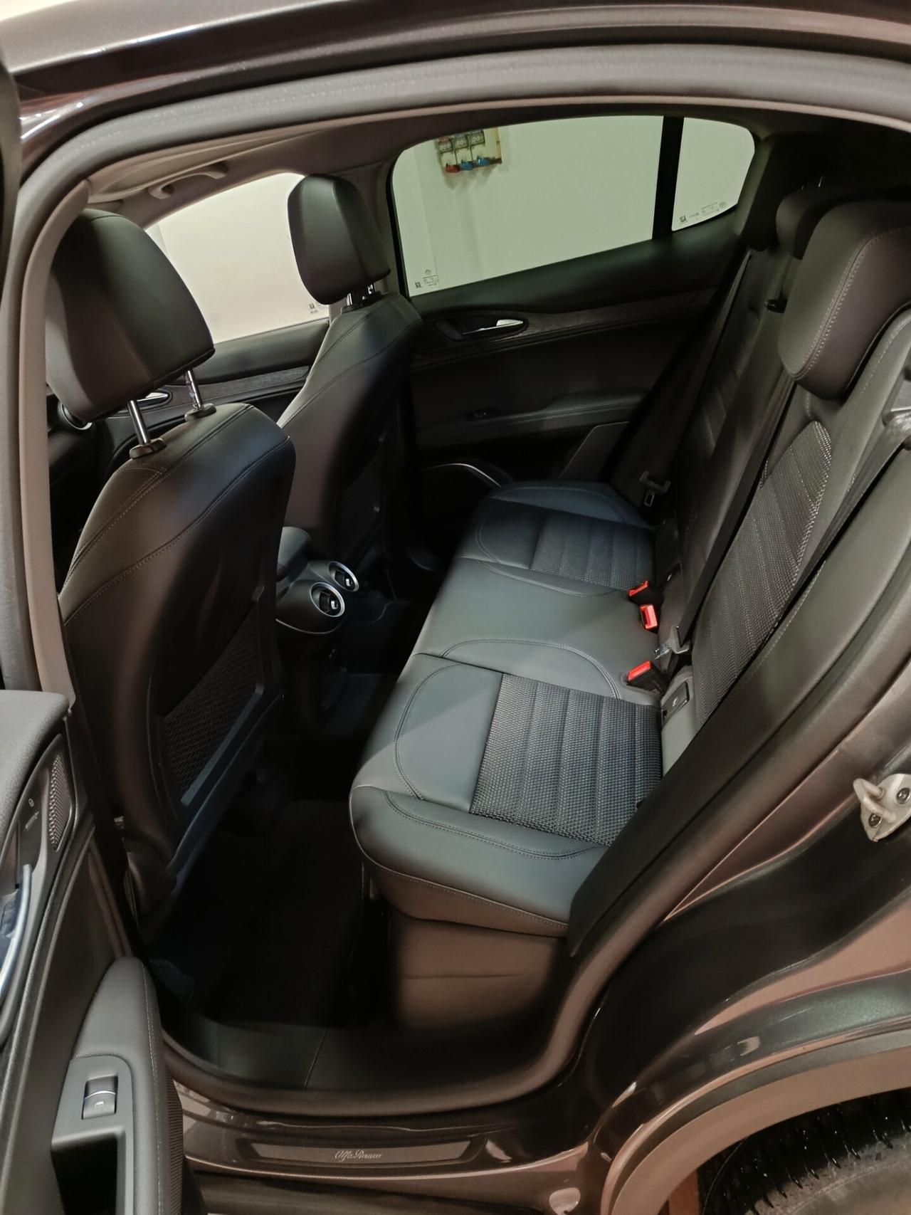 Alfa Romeo Stelvio 2.2 Turbodiesel 190 CV AT8 Q4 Super. TETTO PANORAMICO