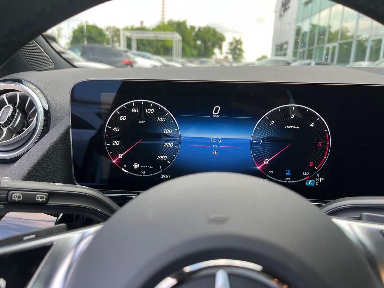 Mercedes-Benz GLA 200 d automatic