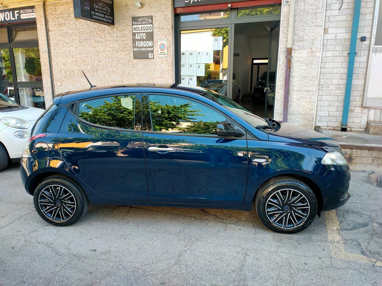 Lancia Ypsilon 1.0 FireFly 5 porte S&S Hybrid Ecochic Gold