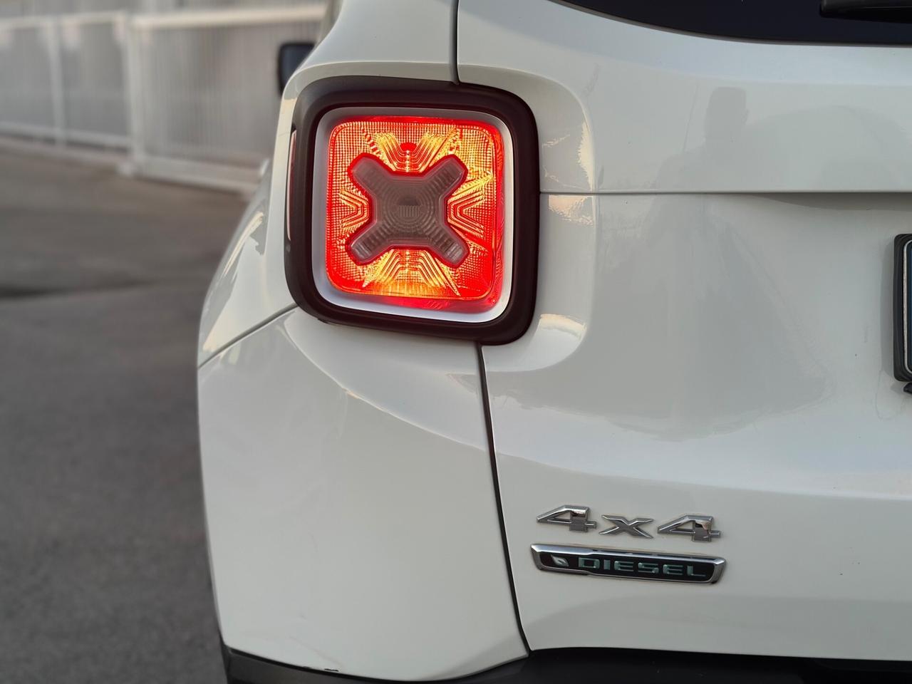 Jeep Renegade 2015 2.0 Mjt 140CV 4X4 LIMITED