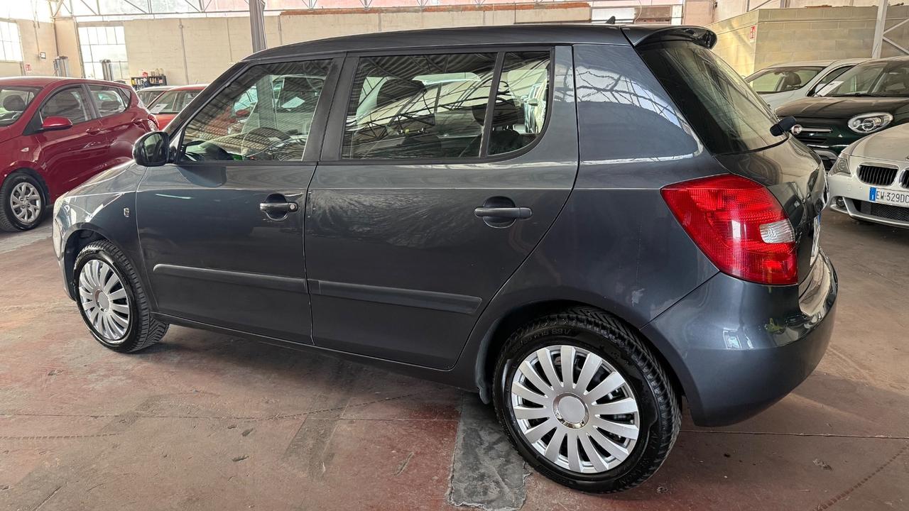 Skoda Fabia 1.2 TSI 86CV 5p. Ambition