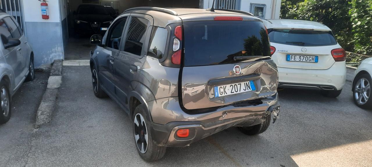 Fiat Panda 1.0 FireFly S&S Hybrid City Cross anno 2023