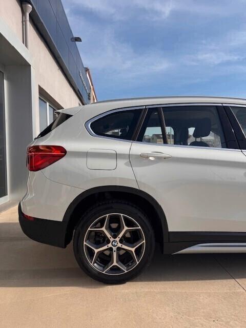 Bmw X1 sDrive18d xLine autom- 2017