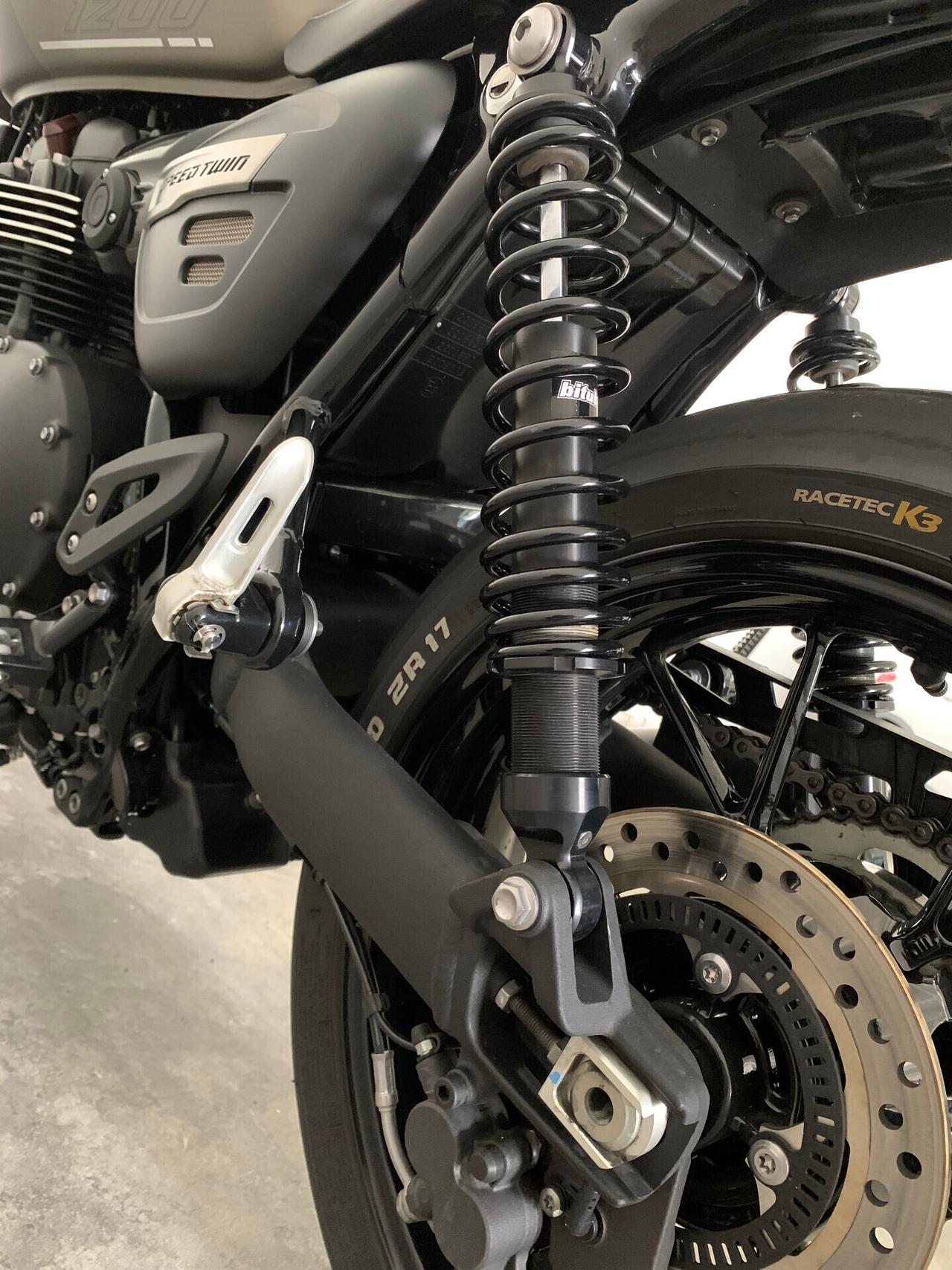 Triumph Speed Twin 1200 Matt Irostone Black