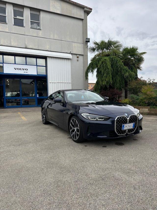 BMW 420 i Coupé Msport