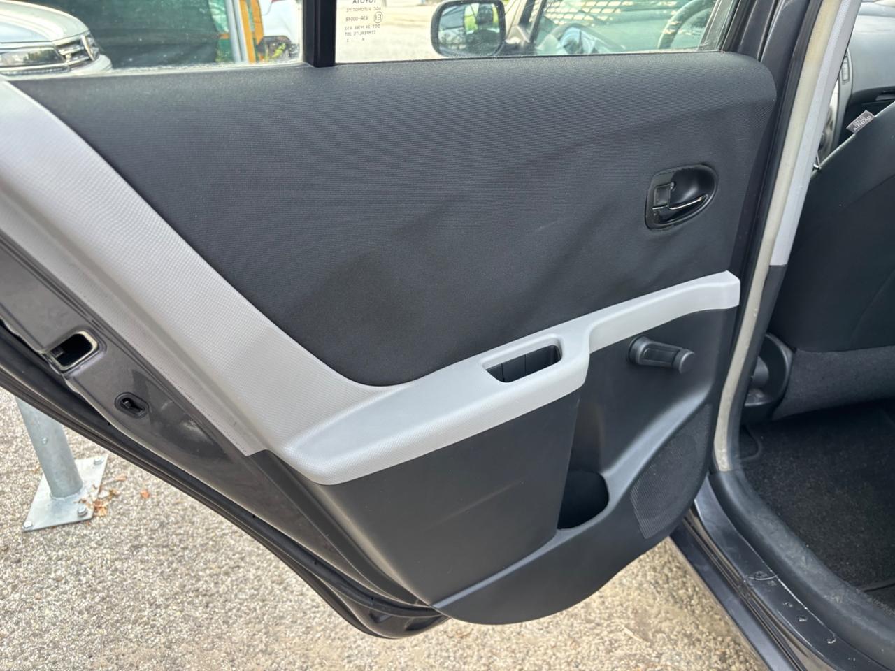 Toyota Yaris 1.4 D-4D 5 porte OK NEOPATENTATI