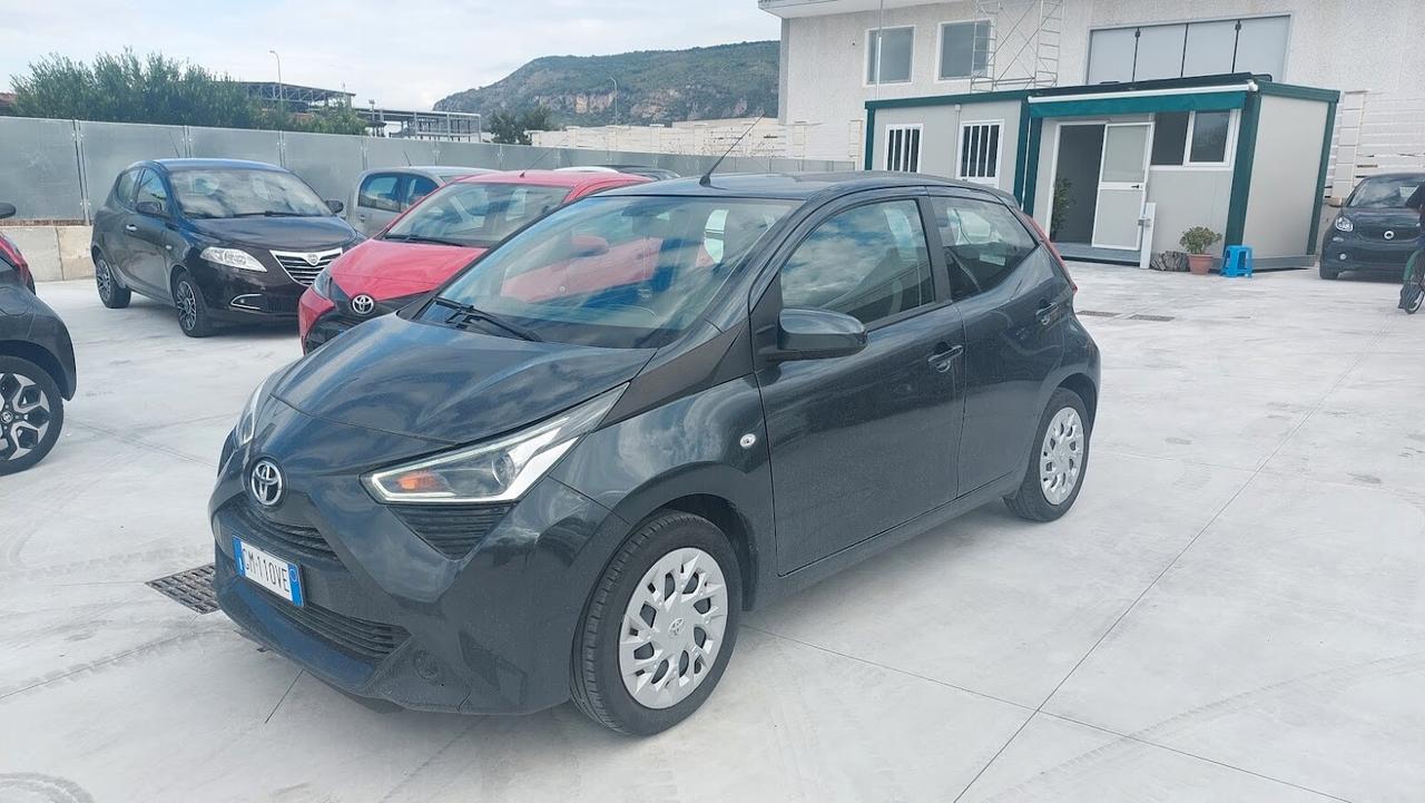 Toyota Aygo Connect 1.0 VVT-i 72 CV 5 porte 2021