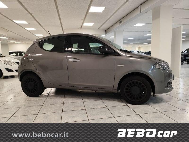 Lancia Ypsilon Ypsilon 1.0 FireFly 5 porte S&S Hybrid Ecochic A. Ferretti
