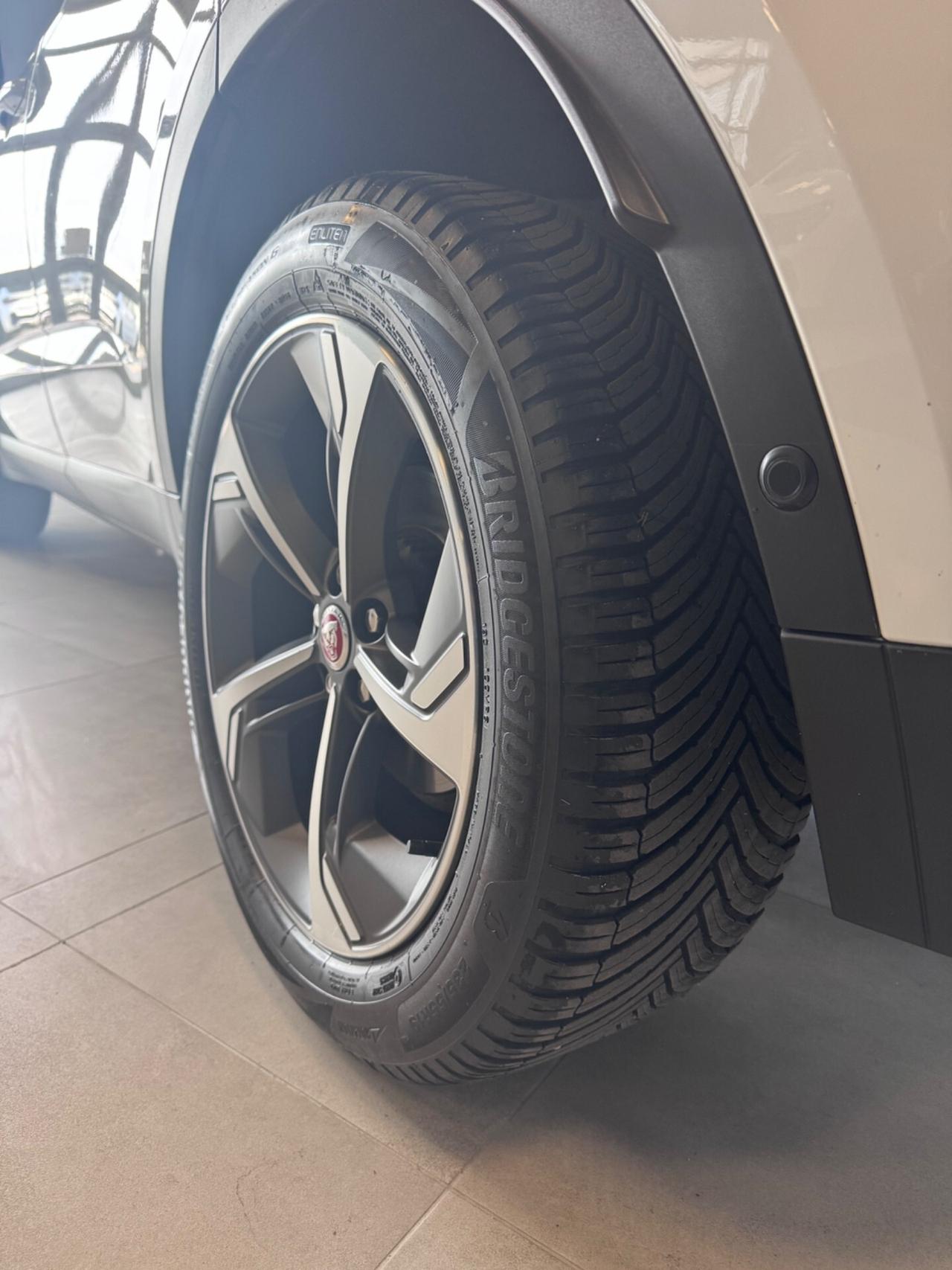 JAGUAR E-PACE 2.0 DIESEL HYBRIS 4WD R-DYNAMIC SPORT