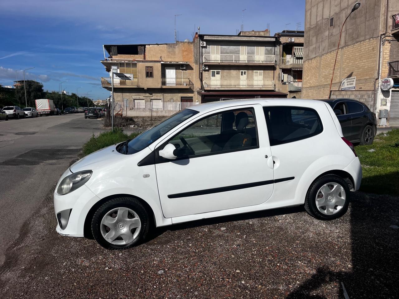 Renault twingo 1.2 benzina 2009 neopatentati