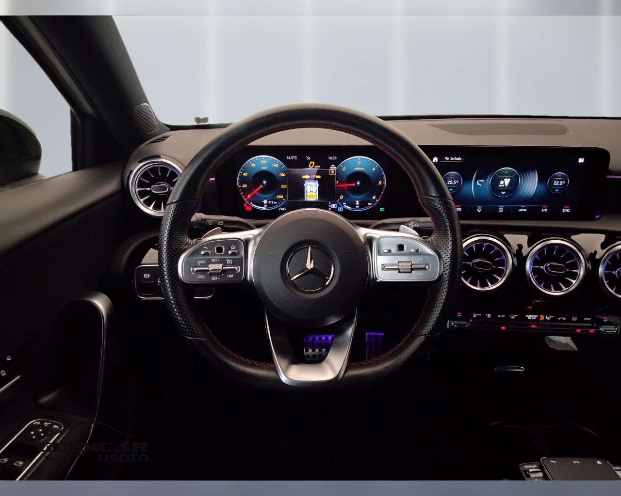 Mercedes-Benz Classe A - W177 2018 - A 180 d Premium auto