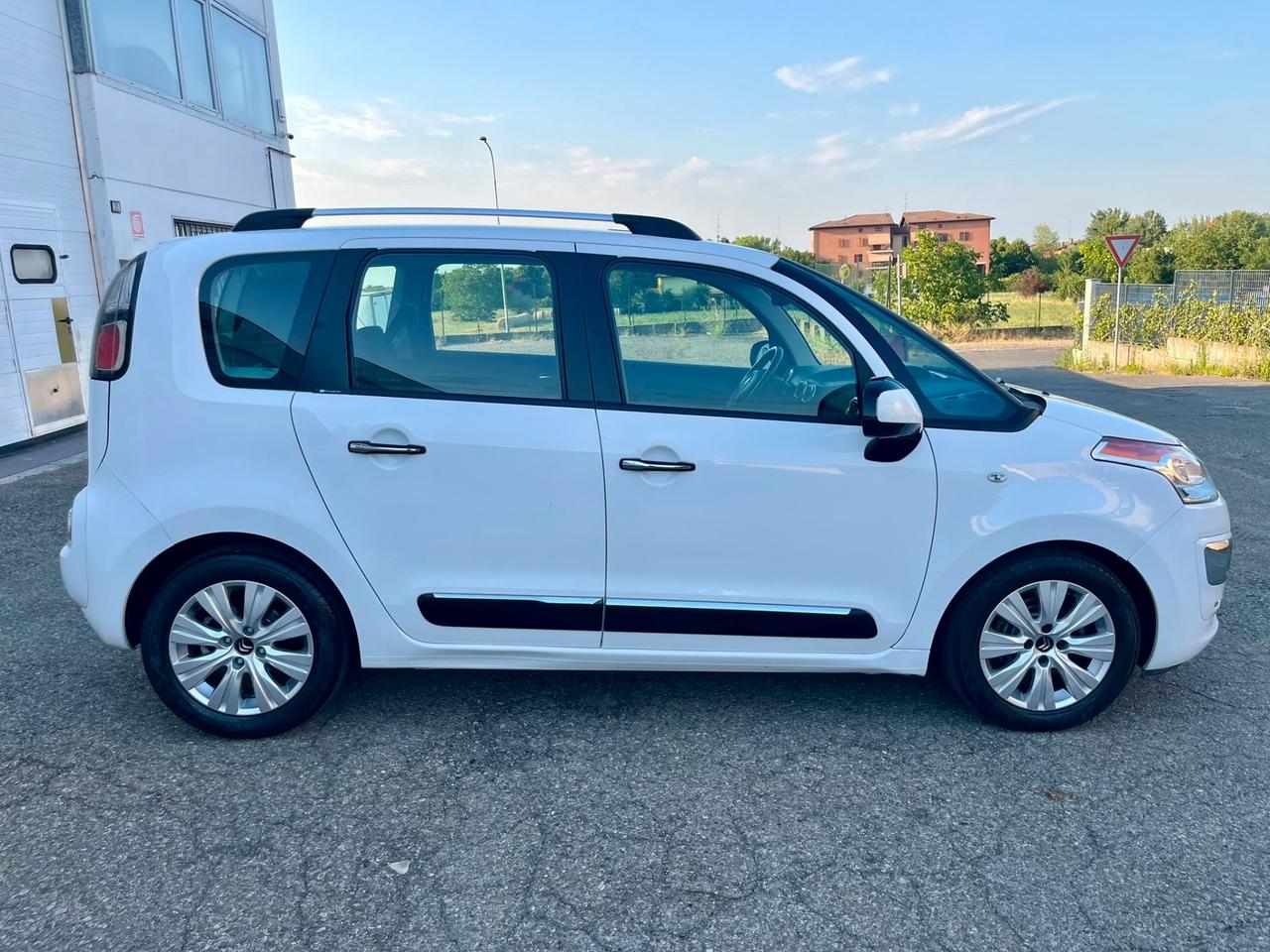 Citroen C3 Picasso 1.4benz 2013 137.000km perfetta