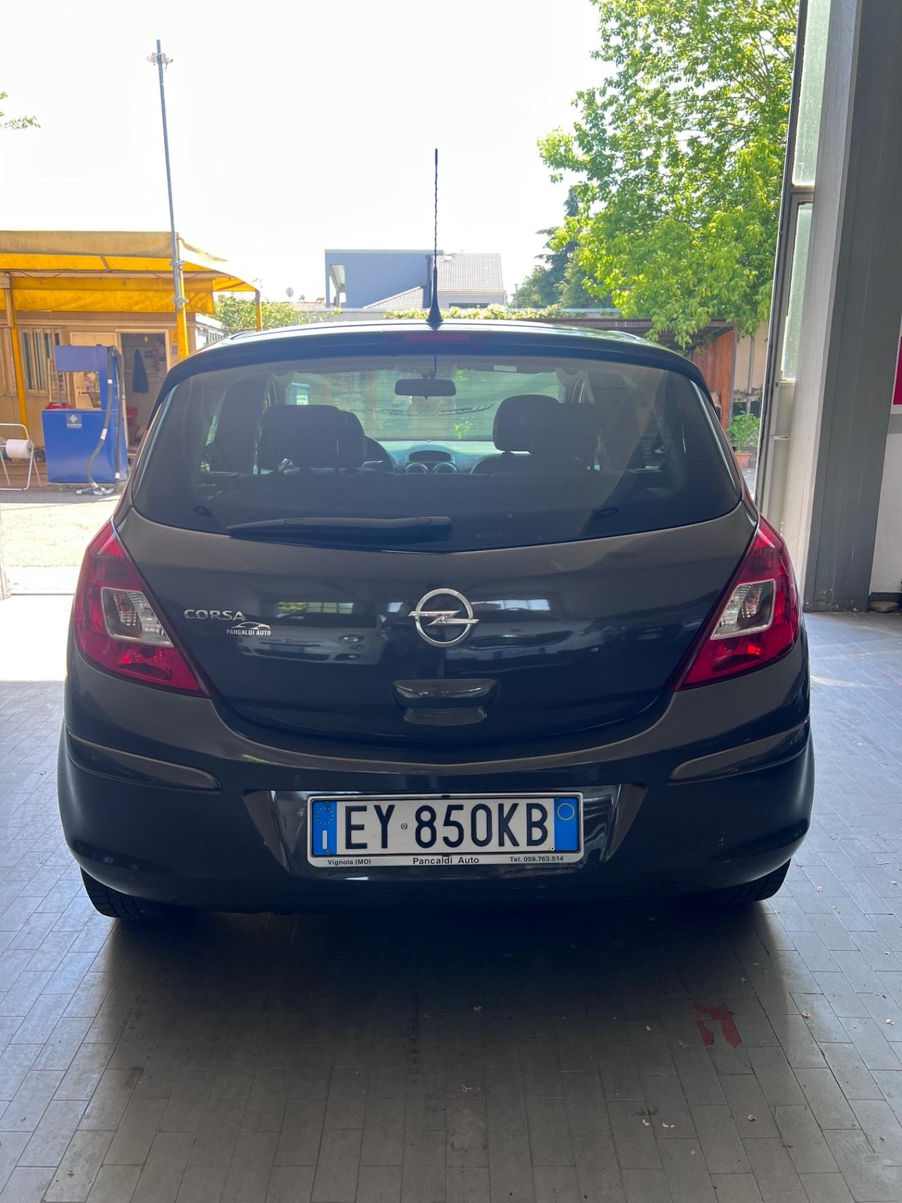 Opel Corsa 1.2 BENZINA/ GPL-2015-NEOPATENTATI