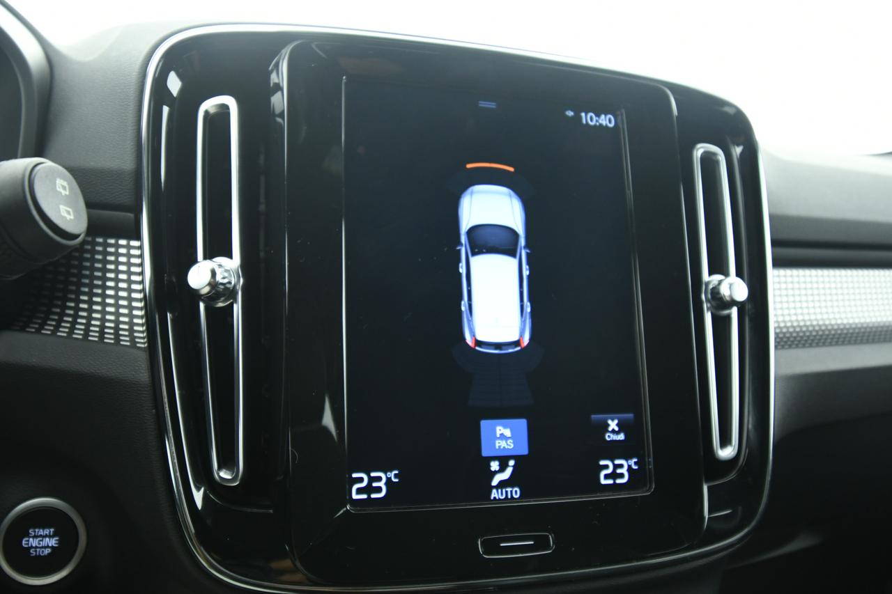 VOLVO XC40 1.5 t4 phev R-design auto my21 NEOPATENTATI+CAMERA