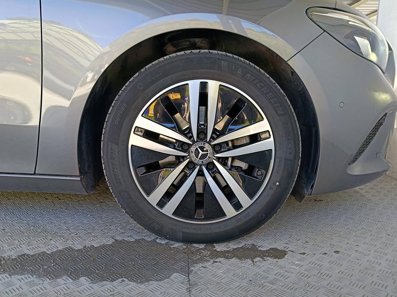Mercedes-Benz Classe B - W247 2018 - B 180 d Sport Plus