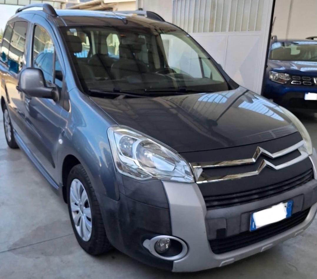 Citroen Berlingo 1.6 HDi 110CV XTR Theatre adatta a neopatentati