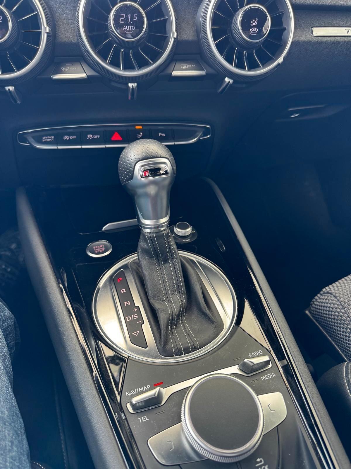 Audi TT Coupé 40 TFSI S tronic Sline