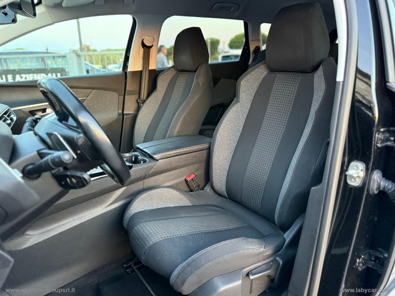 PEUGEOT 5008 BlueHDi 130 S&S EAT8 Allure