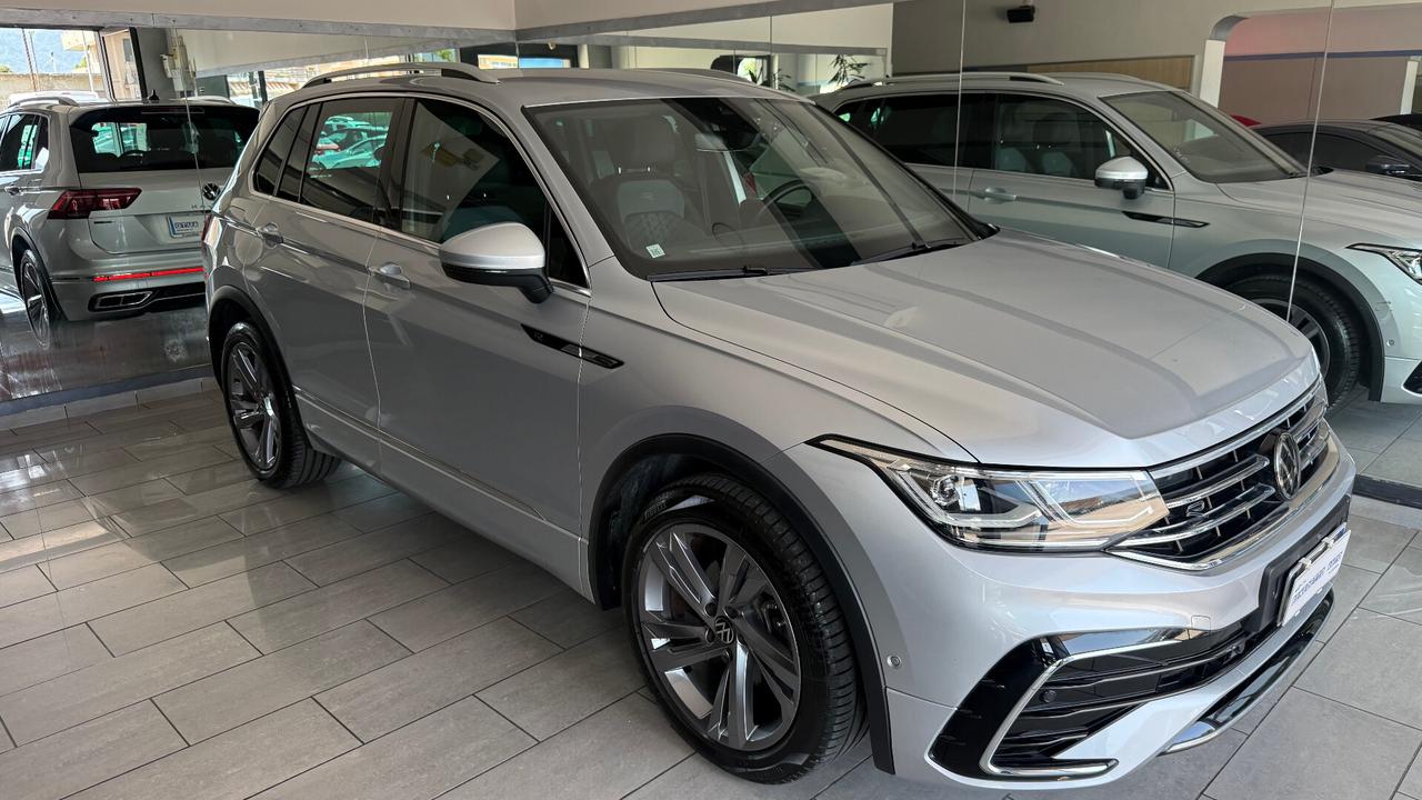 Volkswagen Tiguan 2.0 TDI 150 CV SCR DSG 4MOTION R-Line
