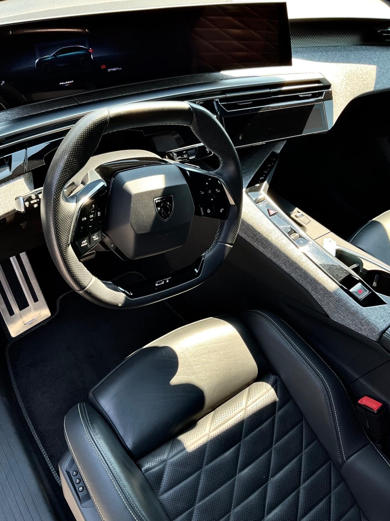 Peugeot 3008 Hybrid 136 e-DCS6 GT