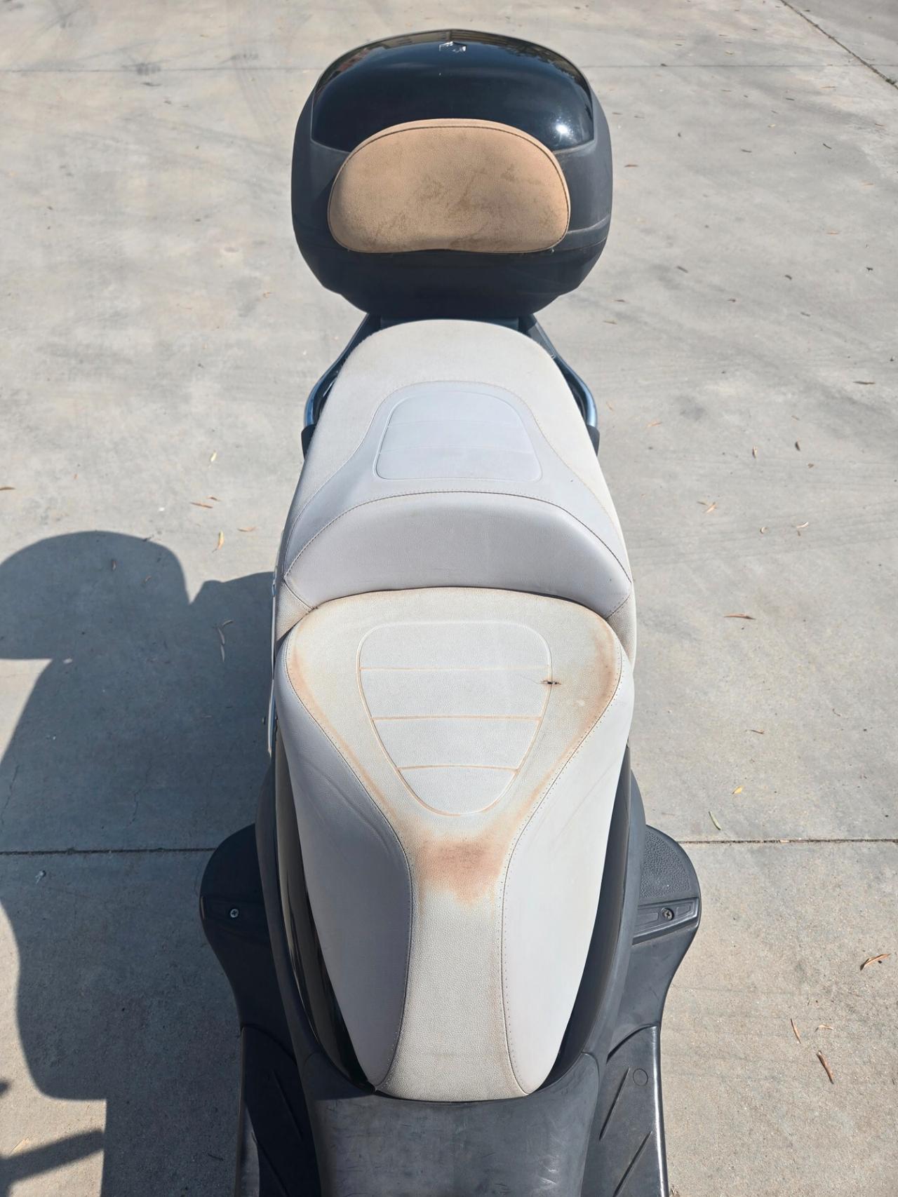Piaggio Beverly Cruiser 500
