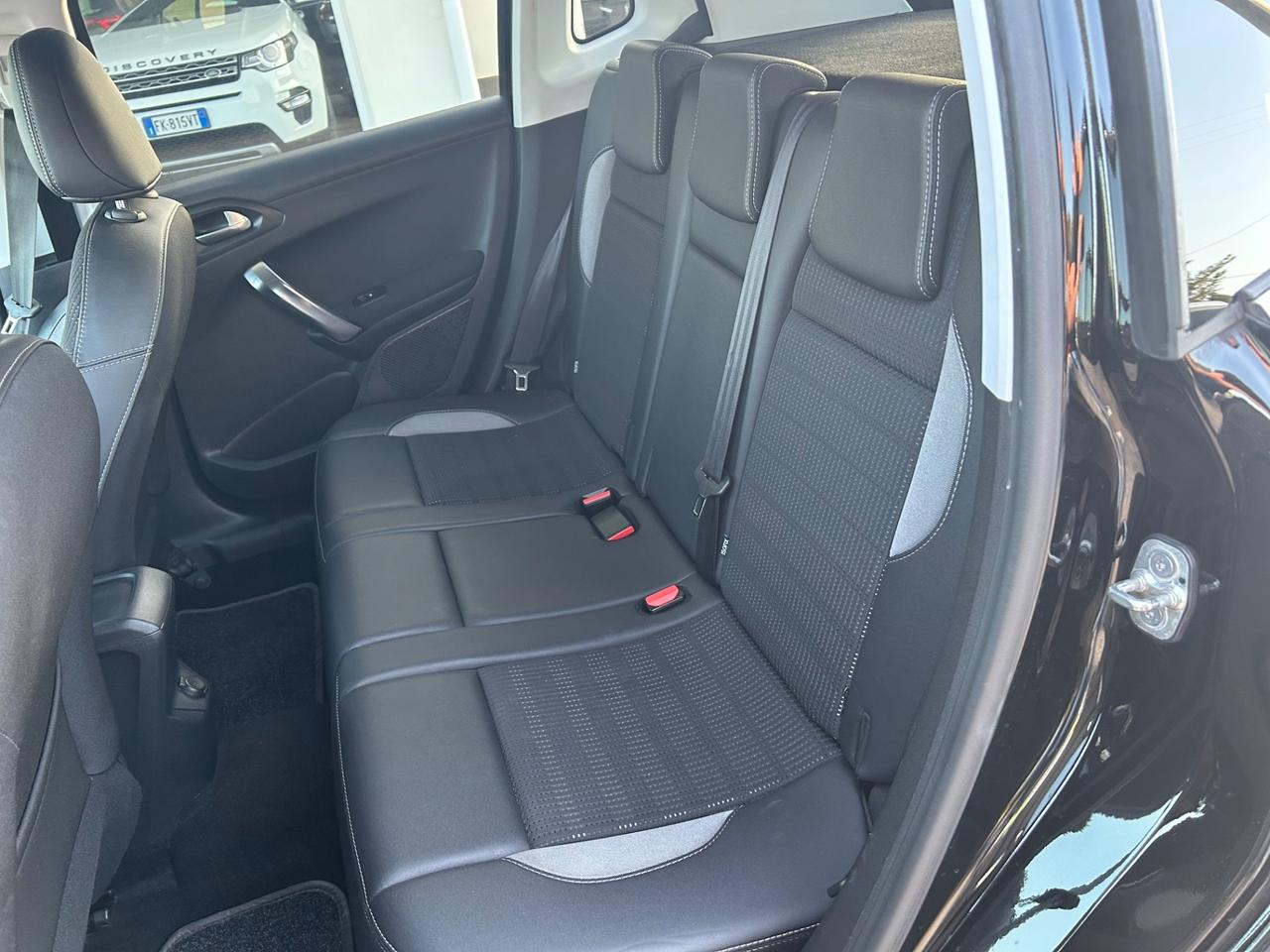 Peugeot 2008 BlueHDi 120 S&S Allure