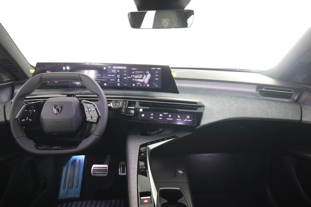 PEUGEOT 5008 3ª serie 5008 Hybrid 145 e-DCS6 GT
