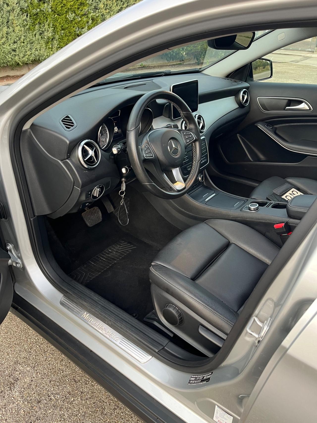 Mercedes-benz GLA 200 d Automatic Enduro Night edition