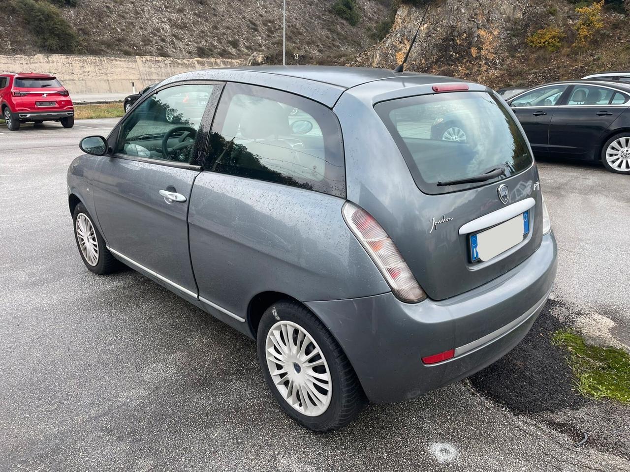 LANCIA YPSILON 1.3MJT ARGENTO 75cv