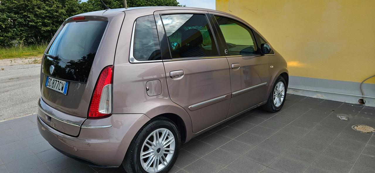 Lancia MUSA 1.4 Argento Ecochic GPL