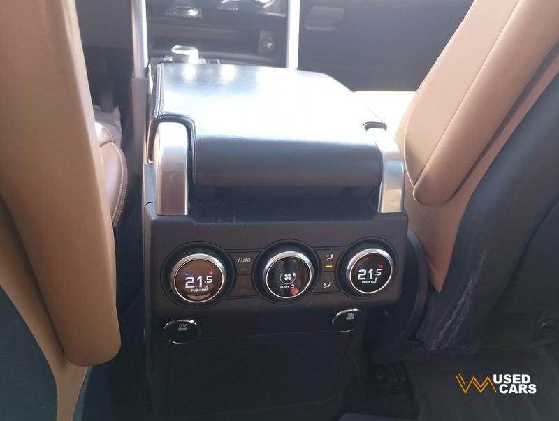 Land Rover Discovery 3.0 TD6 First Edition autom.