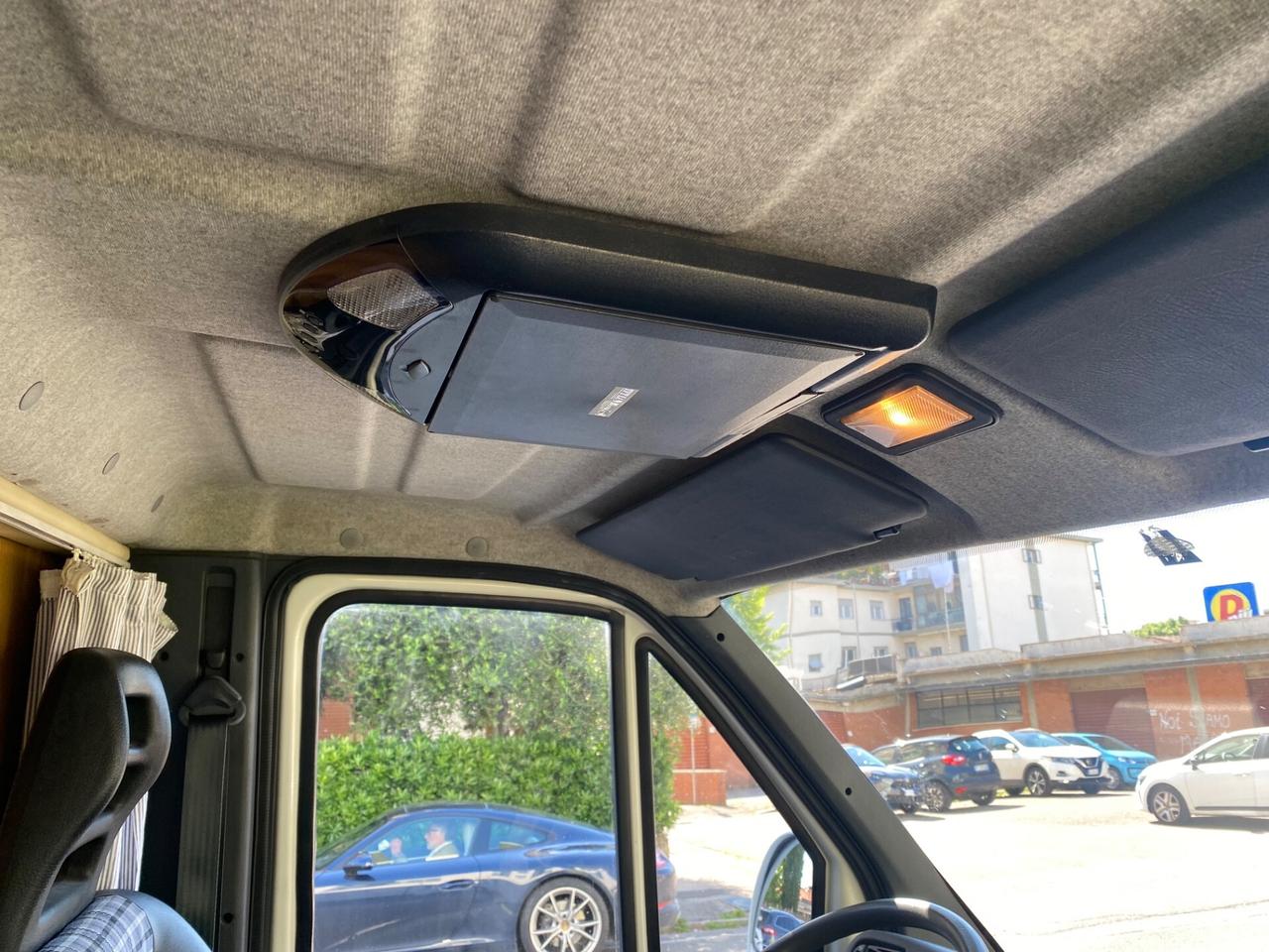 Autoroller con servosterzo e manzardato !