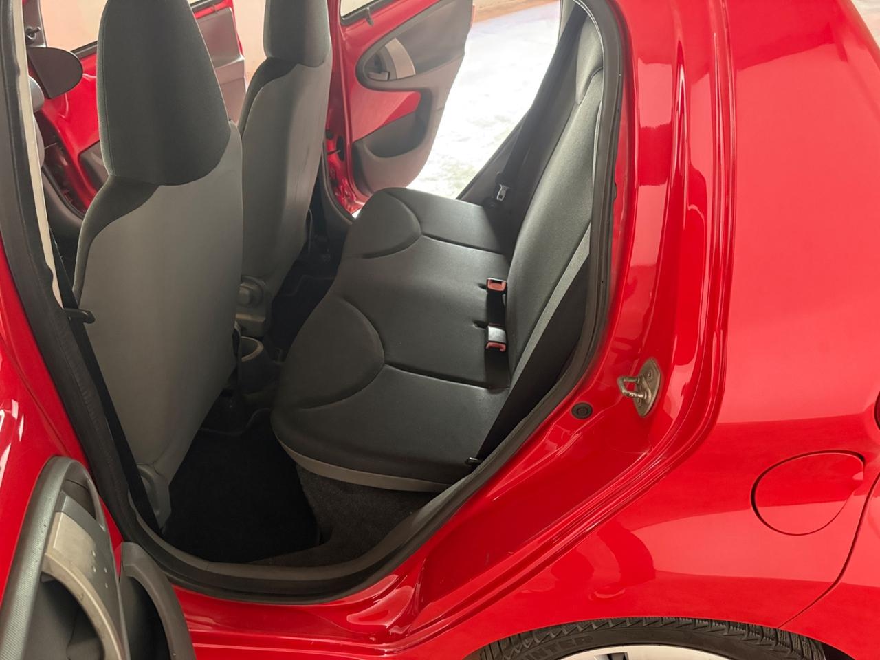 Toyota Aygo 1.0 12V VVT-i 5 porte Now