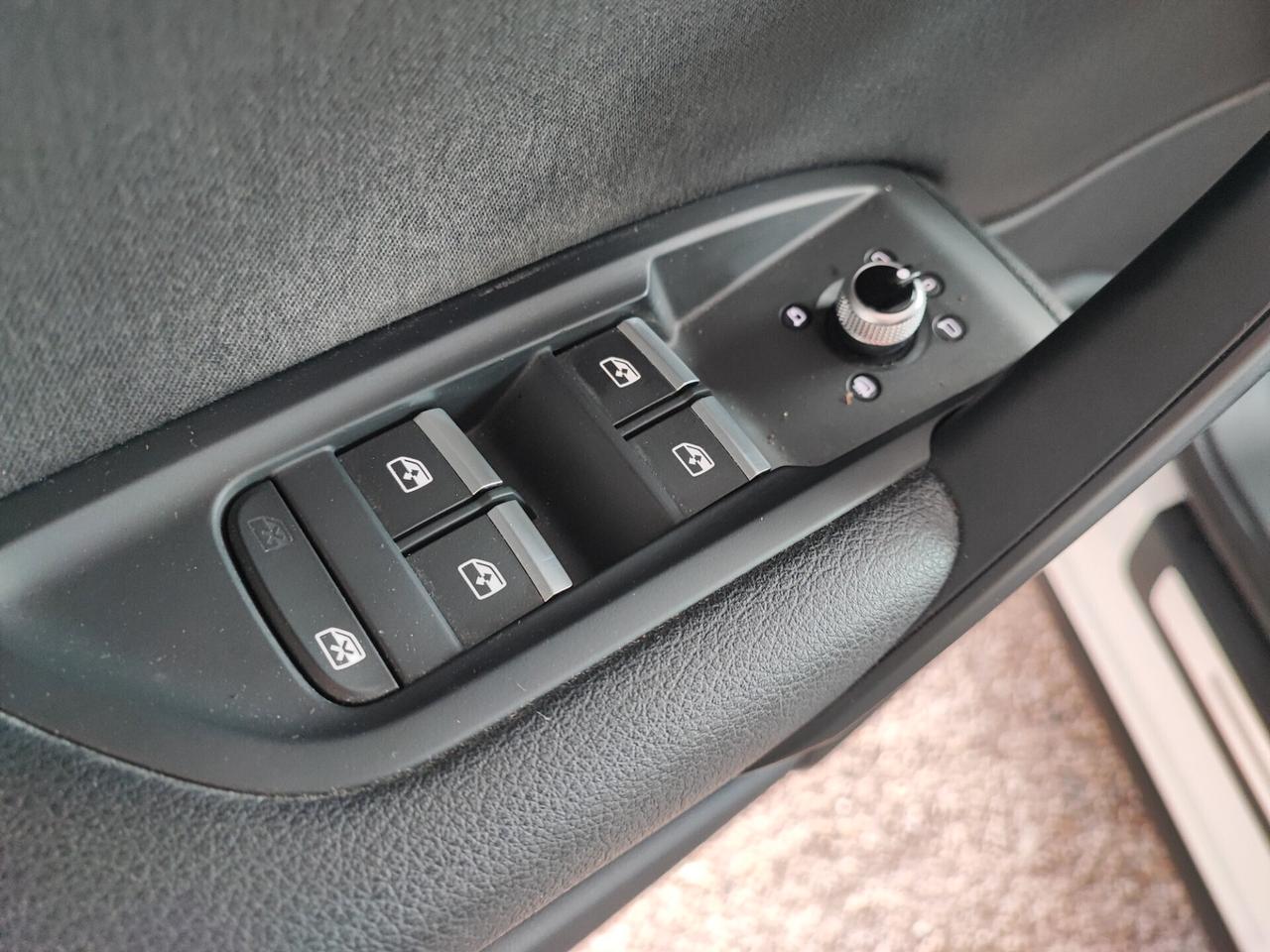 Audi Q5 40 TDI quattro S tronic Business Sport