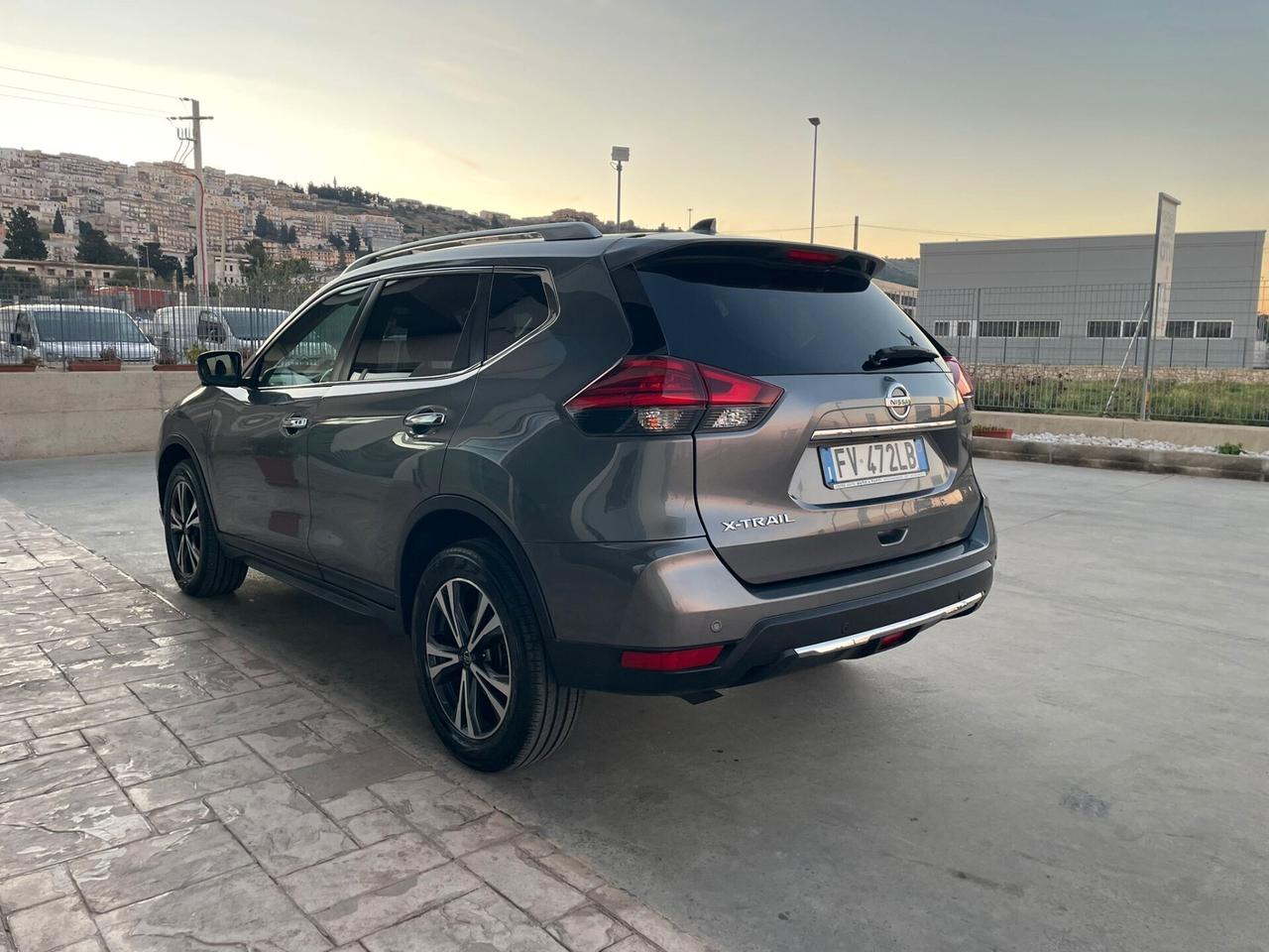 Nissan X-Trail dCi 4WD inserimento manuale