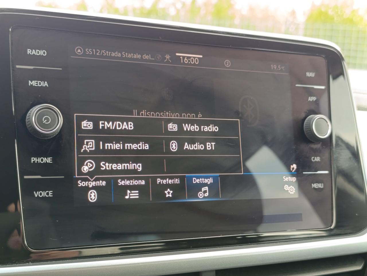 Volkswagen T-Roc 1.0 tsi Life 110cv