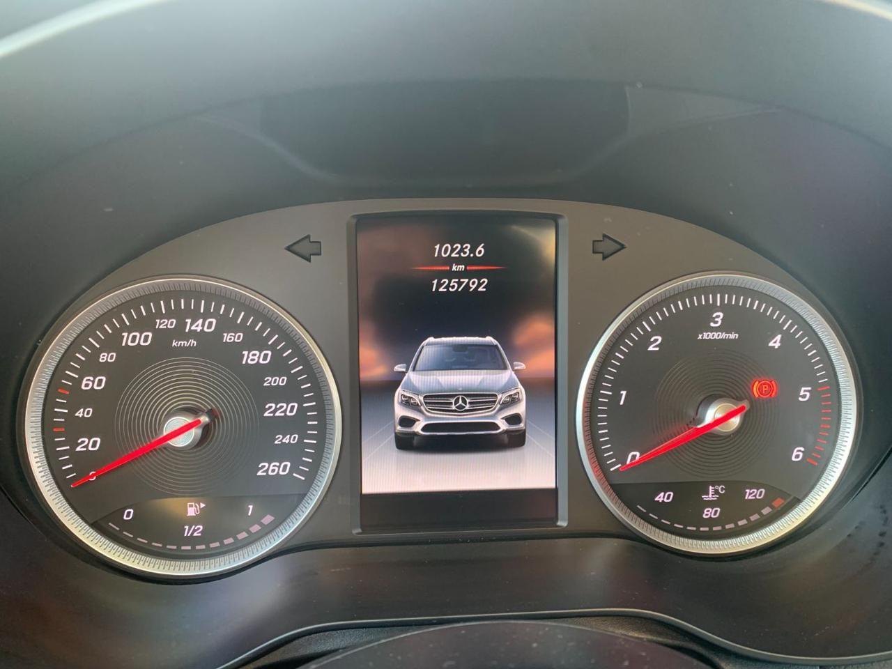 MERCEDES-BENZ GLC 220 d 4Matic Business