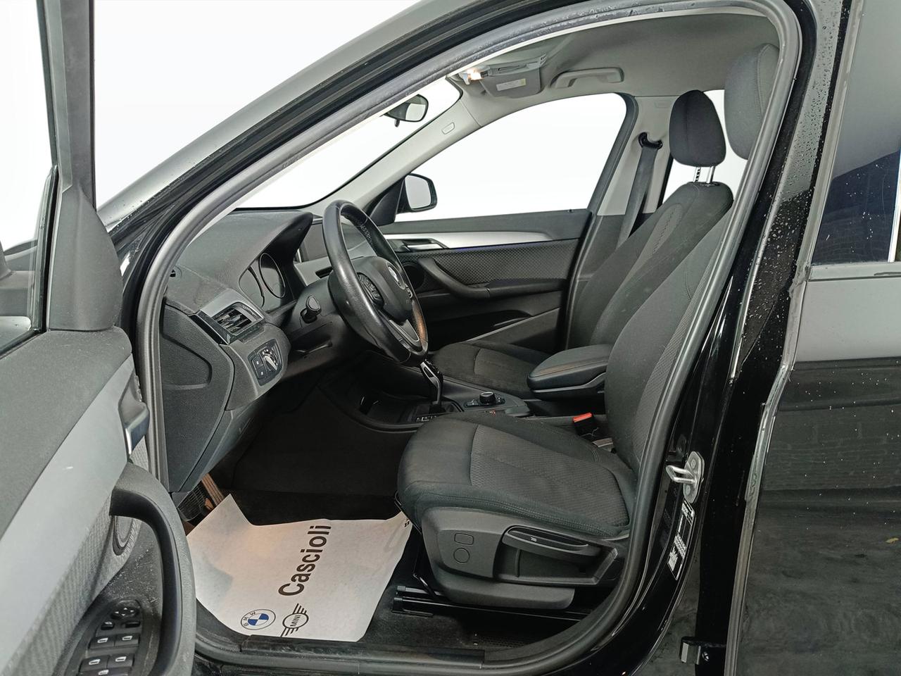 BMW X1 F48 2019 - X1 sdrive18d Advantage auto