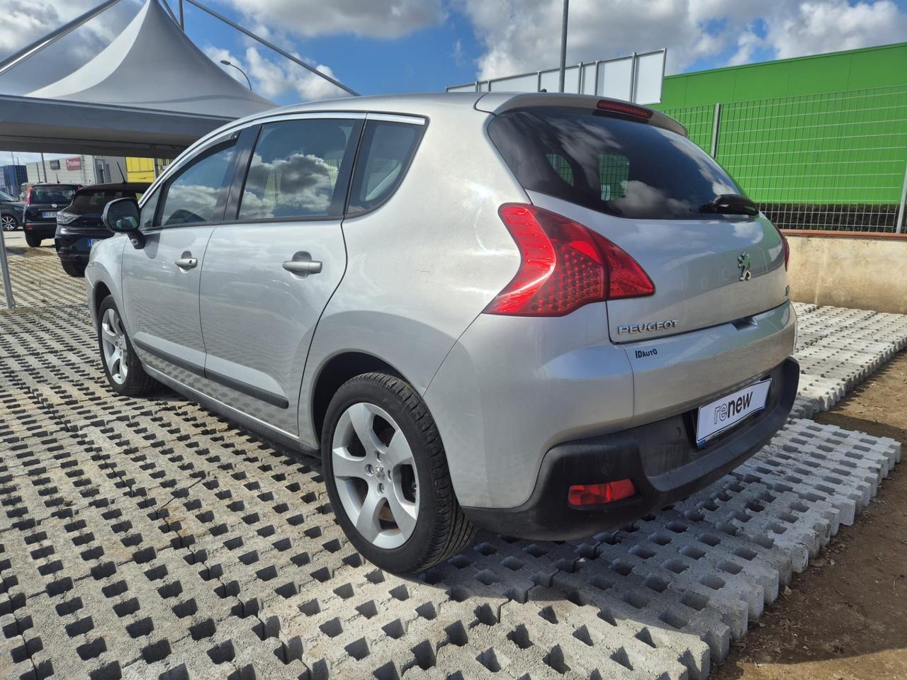 Peugeot 3008 2.0 HDi 150CV Business