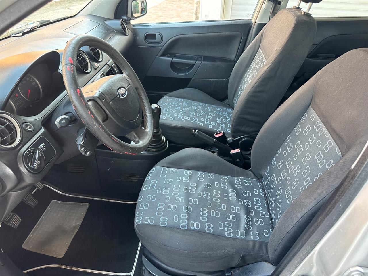 Ford Fiesta 1.2 Neopatentati (12 RATE)