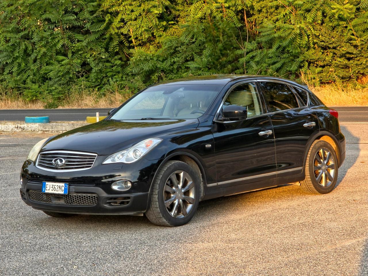 Infiniti EX30 EX30d GT Premium 2011-E5 Automatico