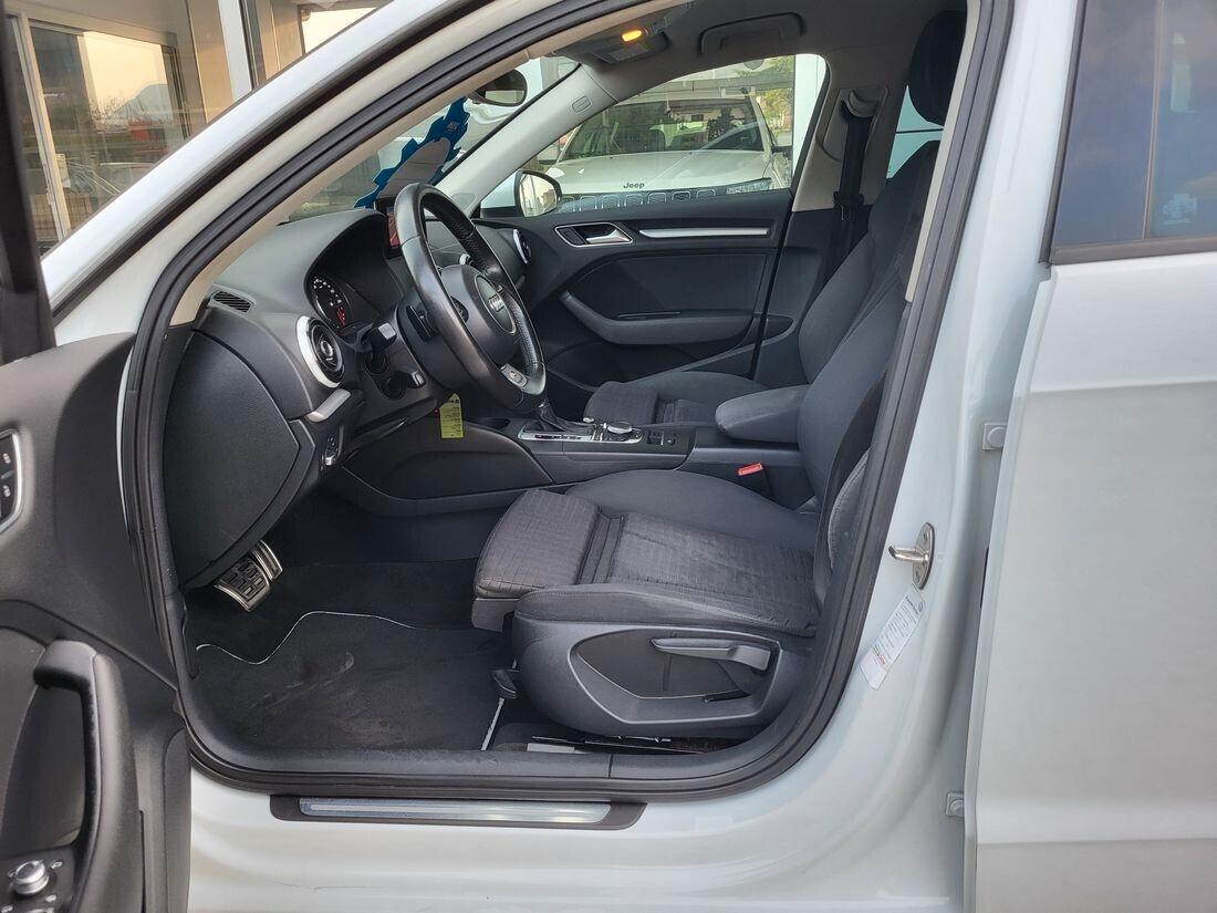 Audi A3 SPB 2.0 TDI 150 CV S tronic + F1 ***S-LINE EDITION ***