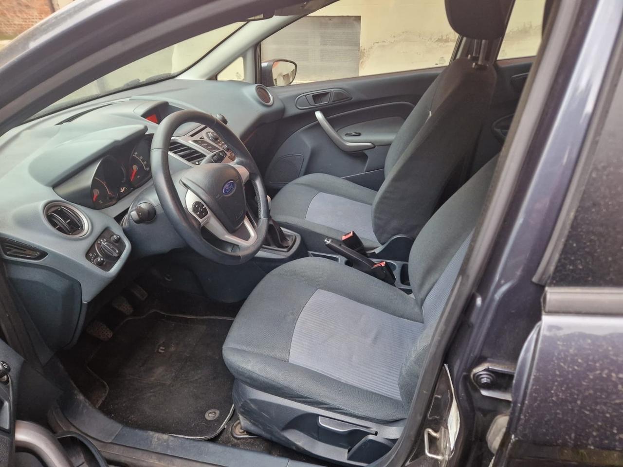 Ford Fiesta 1.6 TDCi 95 CV 5p. Titanium perfetto stato