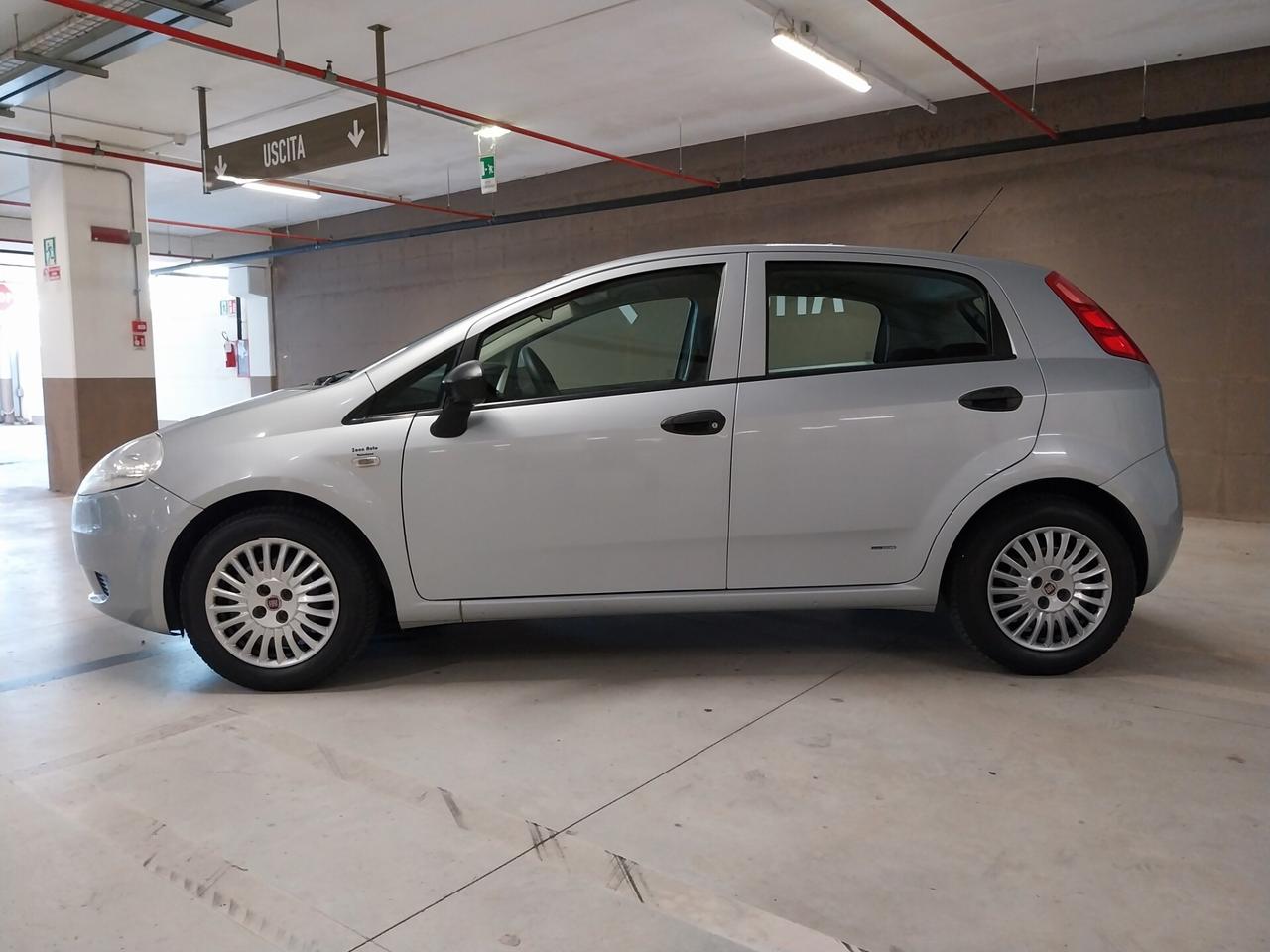 Fiat Grande Punto 1.3 MJT 75 CV 5 porte - ok neopatentati